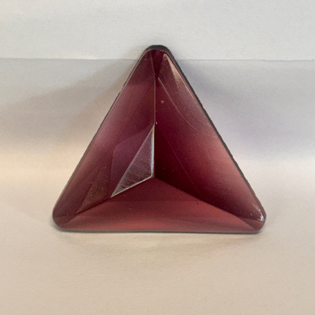 39 MM TRIANGLE FACETED AMETHYST