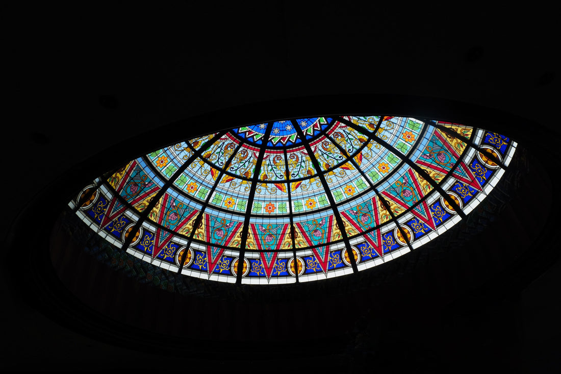 Stained Glass Art: Choosing the Right Colors